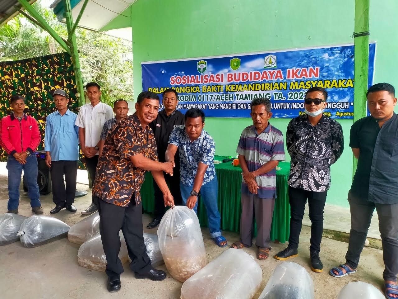 Kodim 0117/Aceh Tamiang Wujudkan Masyarakat Yang Mandiri dan Sejahtera Untuk Indonesia Tangguh.Gelar Program Bakti Kemandirian Masyarakat Dengan Sosialisasi Budidaya Lele