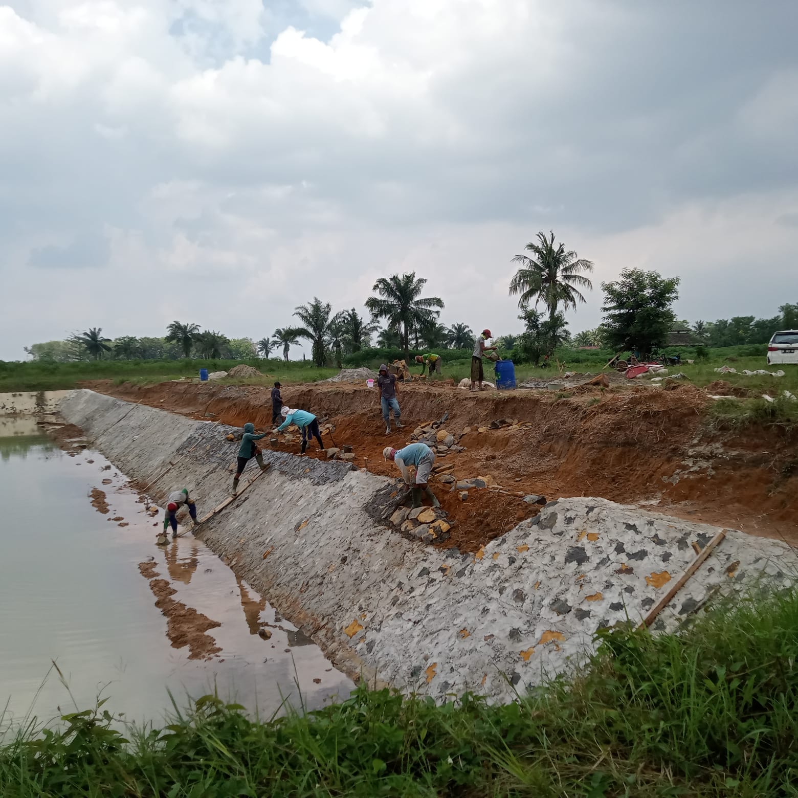 Kades Rejomulyo Lampura Tutupi Pemilik Proyek Embung Bermisteri