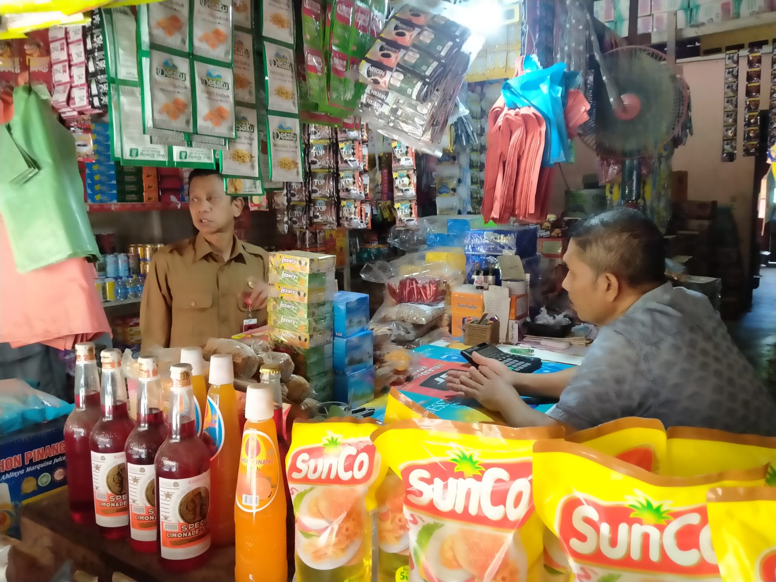 Masyarakat Lhokseumawe Sangat Antusias Beli Sembako Murah