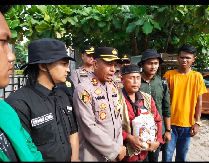 Polres Aceh Tamiang Salurkan Bantuan Sembako untuk Masyarakat