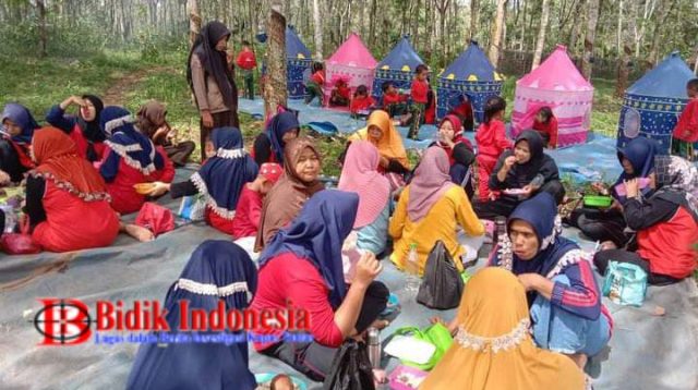 Murid PAUD dan TK Pelangi Belajar Dekat Hutan Kawasan Lampura, Suryani : Jelajah Alam Tingkatkan Kreatifitas