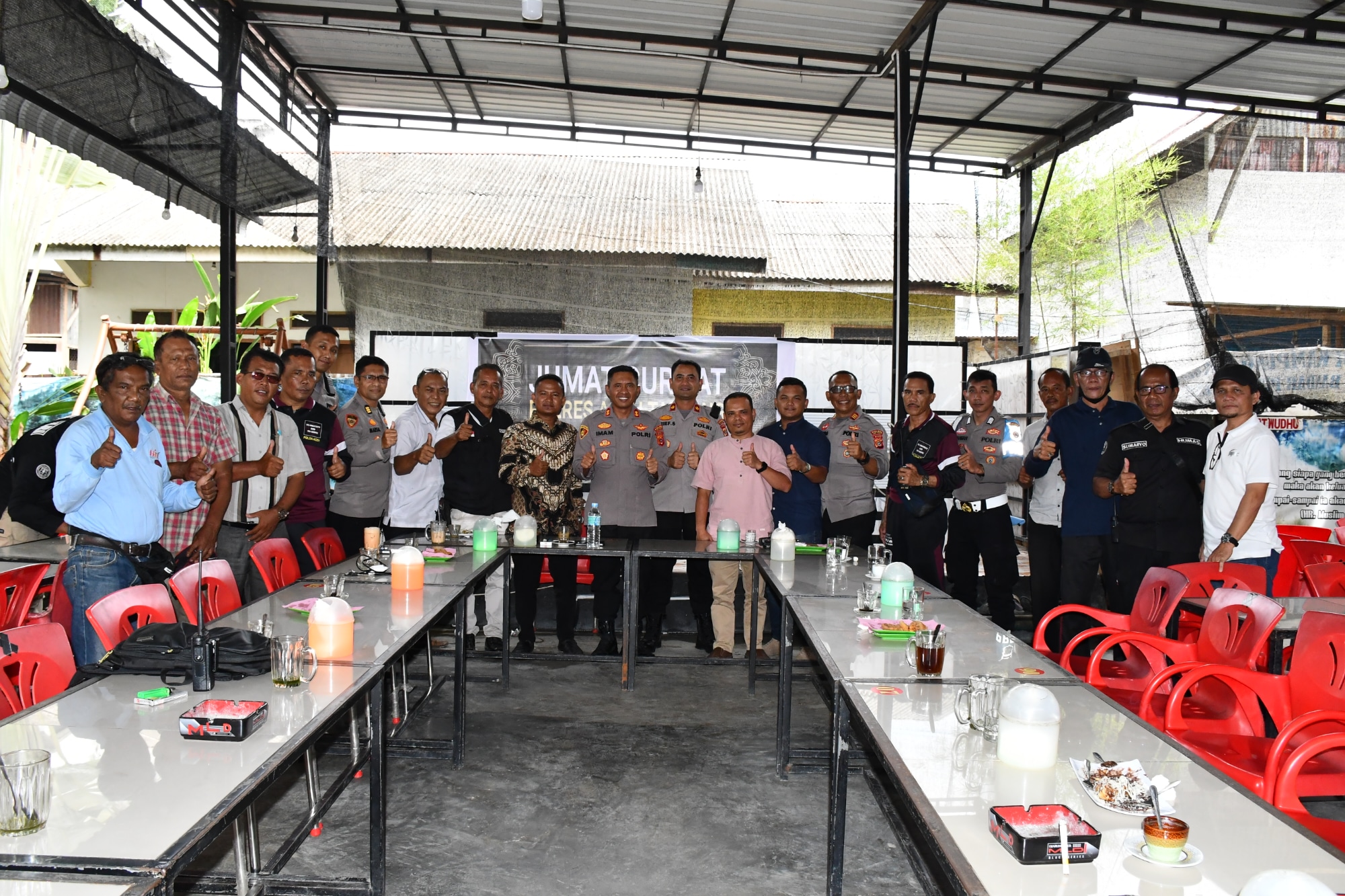 KAPOLRES ACEH TAMIANG LAKSANAKAN JUM’AT CURHAT dan Sambil Ngopi Bareng 