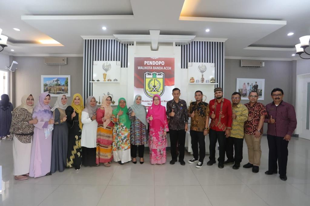 Sri Dewi Kurnilawati Pimpin Rapat, Dekranasda Harus Lebih Inovatif