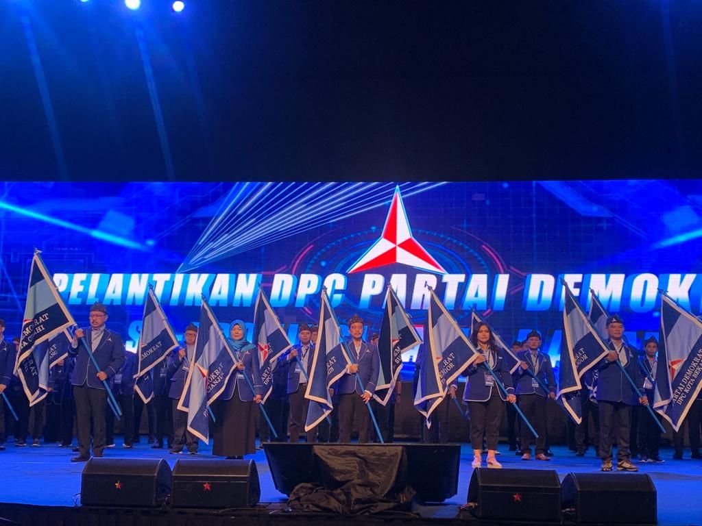 Didampingi Annisa Pohan, AHY Lantik 27 Pengurus DPC Demokrat Se-Jabar