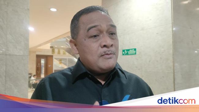 Ketua PDIP Minta Jokowi Tinggalkan Relawan, Benny Rhamdani Bilang Begini