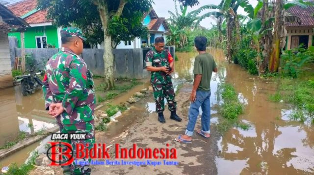 Luapan Air Di Bantaran Sungai Way Susoh Naik, Dandim 0412/LU Cek Lokasi Kebanjiran.