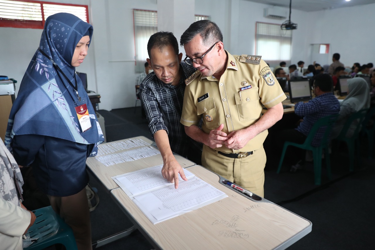 Pj Wali Kota Pantau Seleksi Panitia Pemilihan Kecamatan