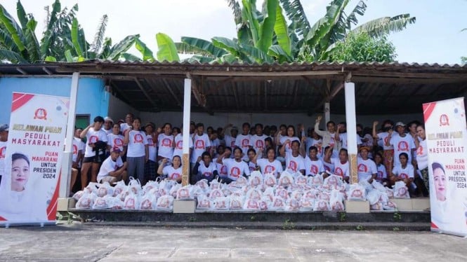 Beri Sembako dan Jaring Ikan, Relawan Puan Perkuat Basis di Bali