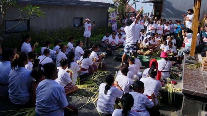 Meriahnya Pentas Seni Relawan Puan di Bali hingga Lomba Voli