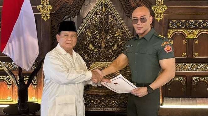 Deddy Corbuzier Dapat Pangkat Letkol Tituler TNI AD, Fahri Lempar Guyonan