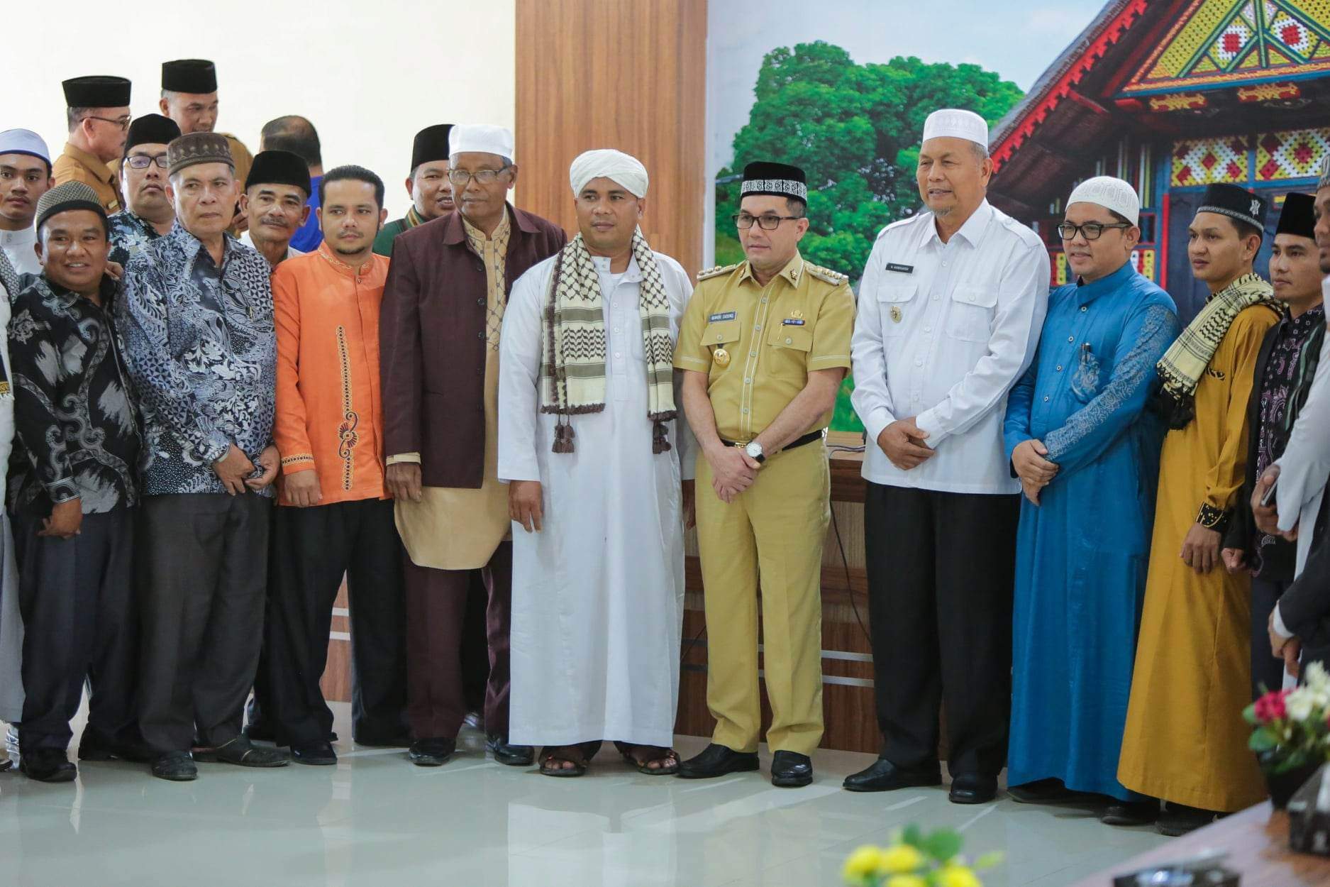 Bakri Siddiq Sambut Kunker Bupati Pasaman Barat di Balai Kota