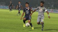 Hasil Liga 1: Diwarnai Kartu Merah, Persebaya vs Persik Imbang