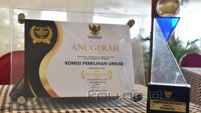 KPU Raih Peringkat Pertama Anugerah Keterbukaan Informasi Publik 2022