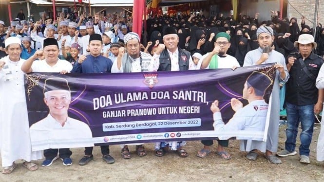 Sahabat Ganjar Ikut Sholawat dan Doa Bersama Ulama dan Santri di Sumatera Utara