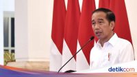 Bicara Distribusi Logistik Pemilu, Jokowi Akui Infrastruktur Belum Sempurna