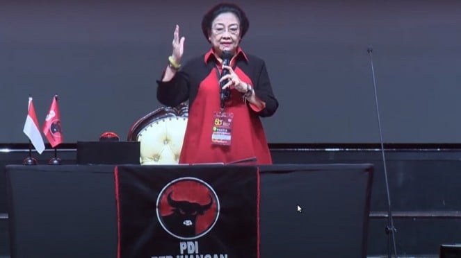 Perkenalkan Salam Pancasila ke Kader PDIP, Megawati Bikin Kikuk Para Menteri Jokowi