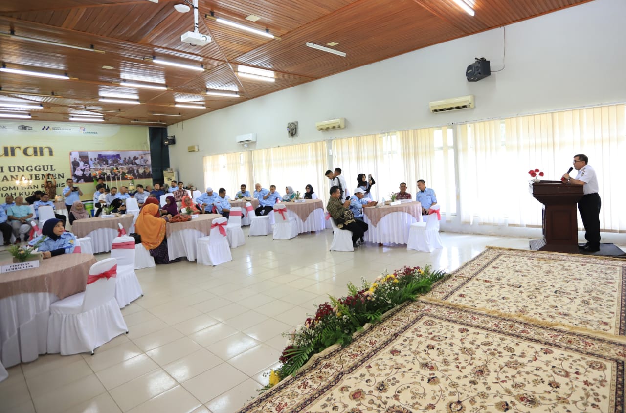 Bakri Siddiq Ajak FEB USK Bersinergi Bangun Ekonomi Kota