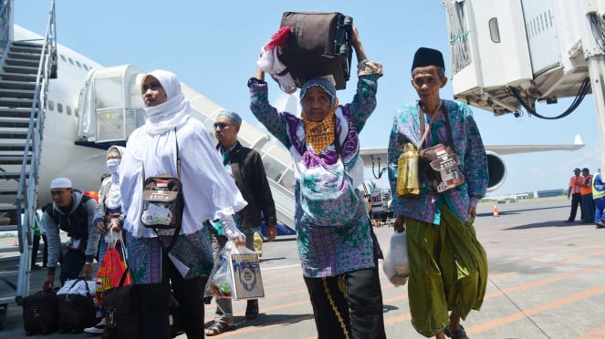 PKS Blak-blakan Sebut Usulan Biaya Haji "Memberatkan dan Tanggal Berangkatnya Menjauh"