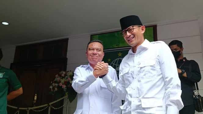 Sufmi Dasco Salam Komando dengan Sandiaga Uno: Masih Keluarga Kita Kok