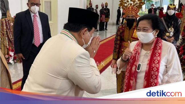 Unggah Foto Lawas, Prabowo Ucapkan Selamat Ultah ke Megawati