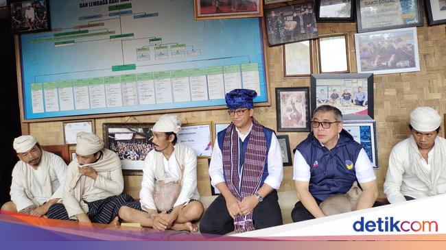 Anies Kunjungi Desa Baduy Luar, Terima Curhat Kolom Agama di KTP