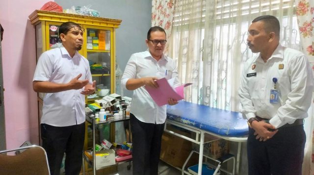 Kalapas Lhoksukon dampingi Tim Dinas Kesehatan untuk Penilaian Klinik Pratama Lapas