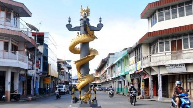 Peringati Cap Go Meh, Moeldoko Cerita Ancam Sikat yang Berani Bongkar Patung Naga di Singkawang