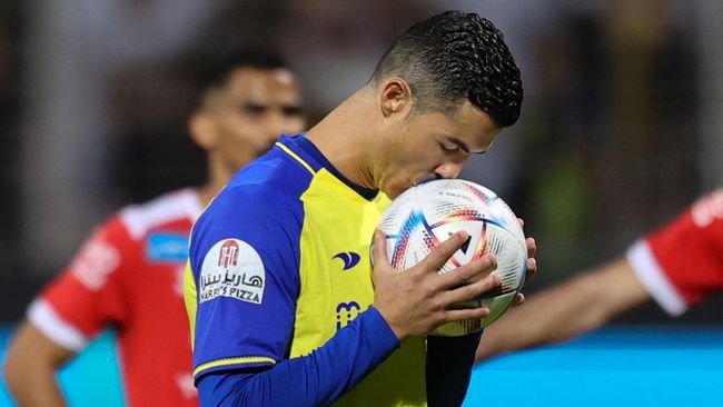 FOTO: Siuuu Ronaldo dan Rekor 4 Gol FOTO: Siuuu Ronaldo dan Rekor 4 Gol