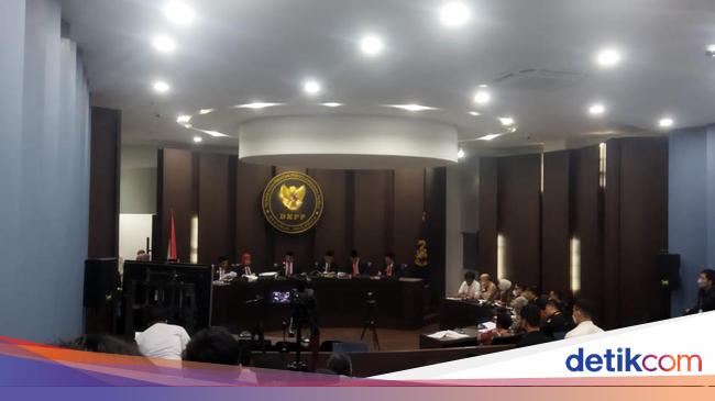 Pelapor Kecewa Gegara Batal Putar Bukti KPU Sulut Ubah Data di Sidang DKPP