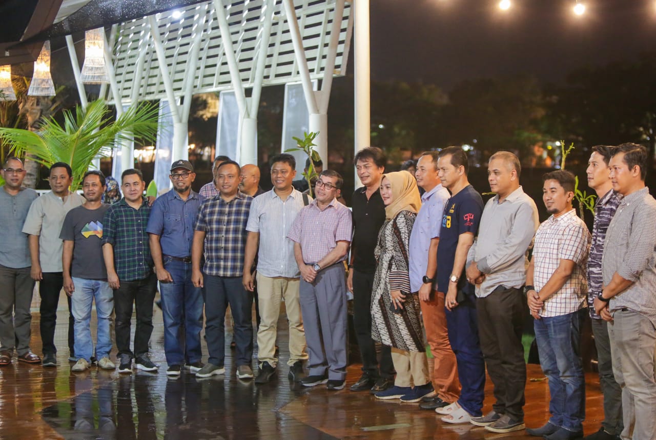 Bakri Siddiq Ajak Wisatawan Nikmati Kuliner River Walk Peunayong