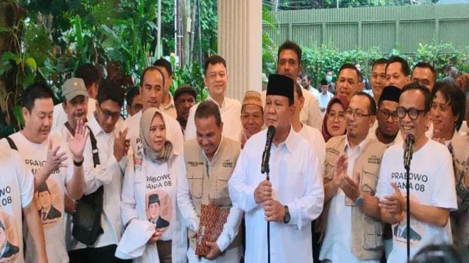 Dapat Dukungan dari Jokowi Mania, Prabowo: Saya Tambah Muda 23 Tahun