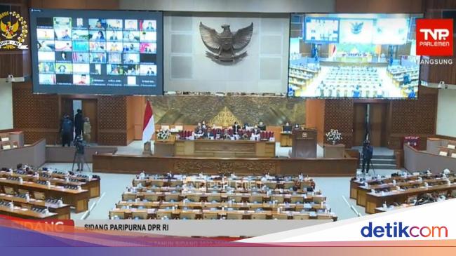 Paripurna Jelang Reses, DPR Jelaskan Proses Perppu Ciptaker-RUU Kesehatan