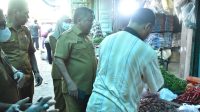 Sekda Aceh Tamiang Inspeksi Harga Di Pasar Kualasimpang