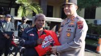 Kapolda Aceh Bagikan Ribuan Paket Bansos dari Kapolri