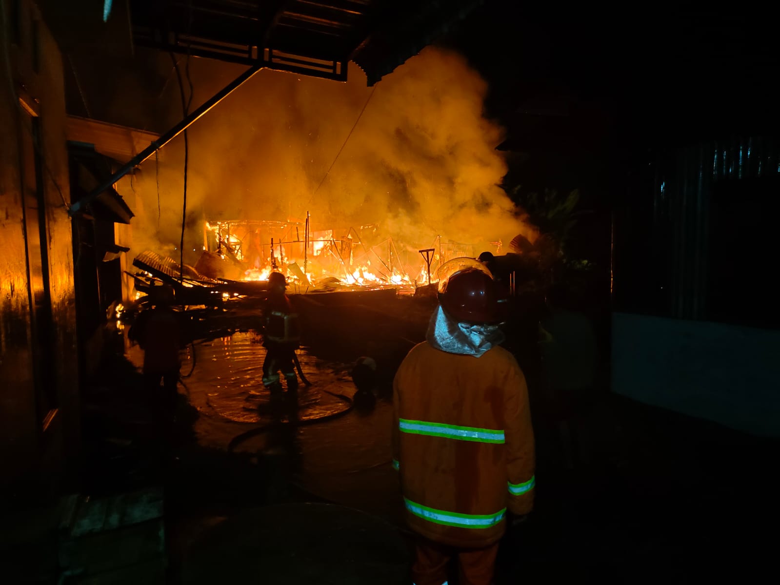 Empat Unit Rumah Warga Kota Lintang Aceh Tamiang Ludes Terbakar