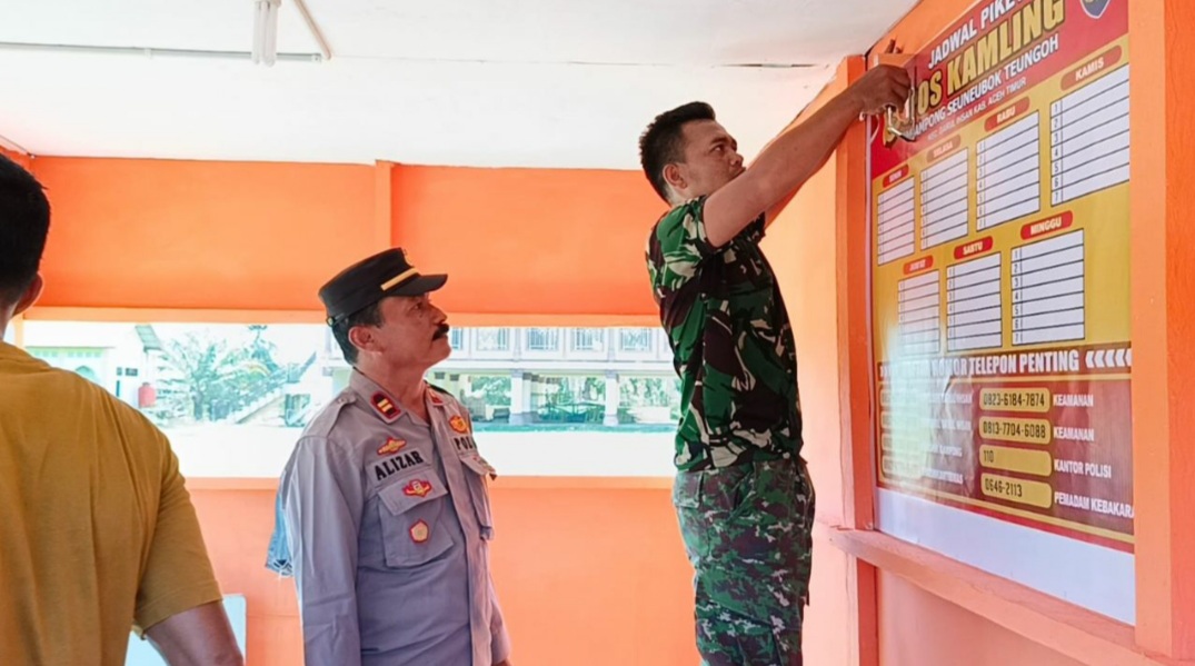 TNI-Polri Bersinergi Bangun Pos Kamling di Darul Ihsan