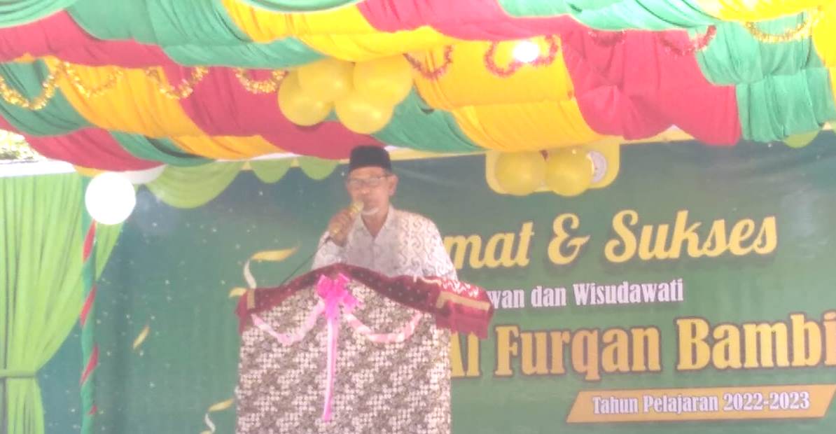 HM Jamil Ibrahim Wisudakan Lulusan MTs dan MA Al Furqan Bambi