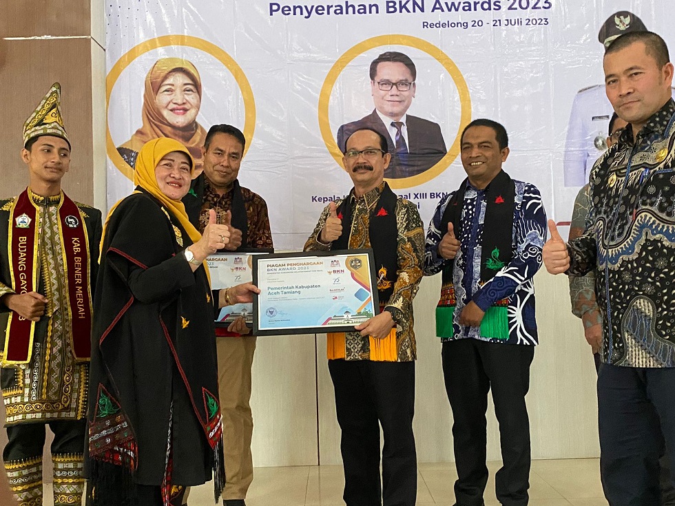 Pj,bupati Meurah terima BKN Award tahun 2023