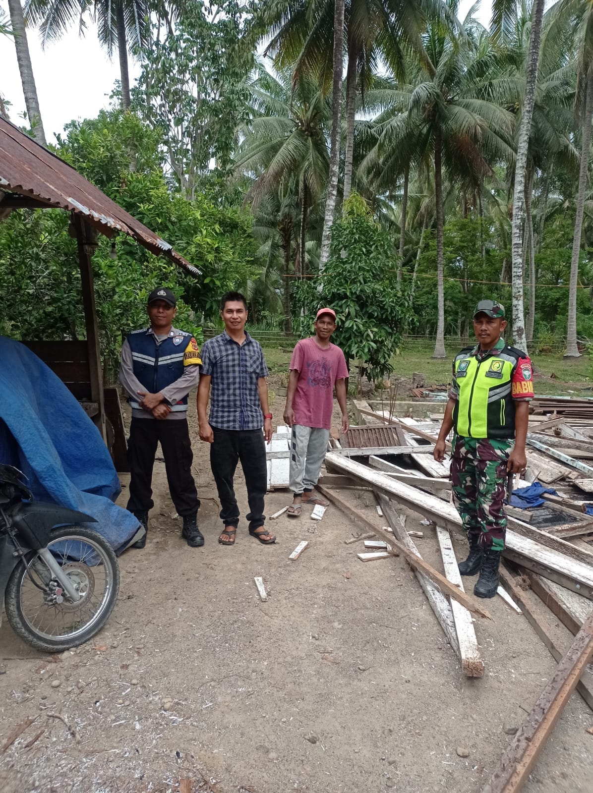 Sinergitas TNI-POLRI Bhabinkamtibmas Bersama Babinsa Sambang Dan Dialogis Warga Binaan.