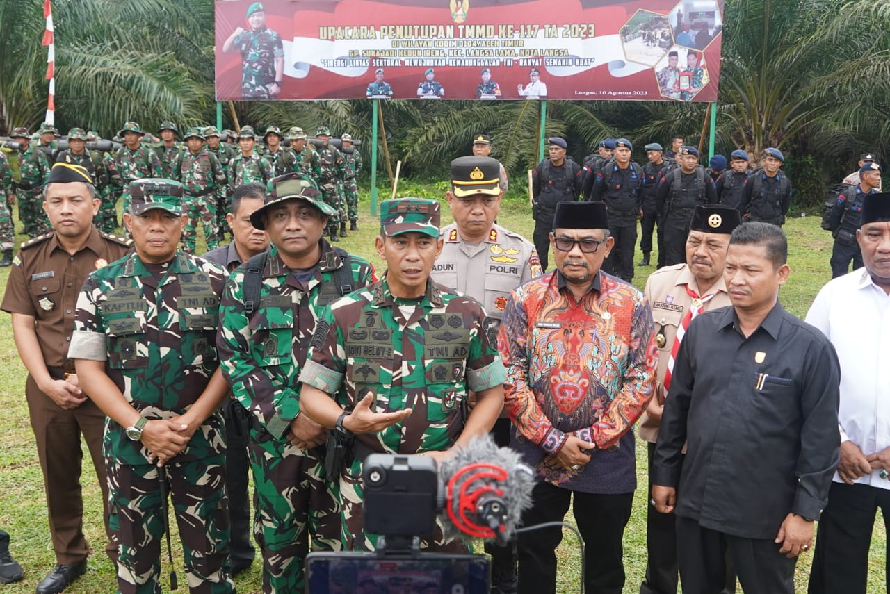 Pangdam IM secara resmi menutup kegiatan TNI Manunggal Membangun Desa (TMMD) Ke-117 TA 2023