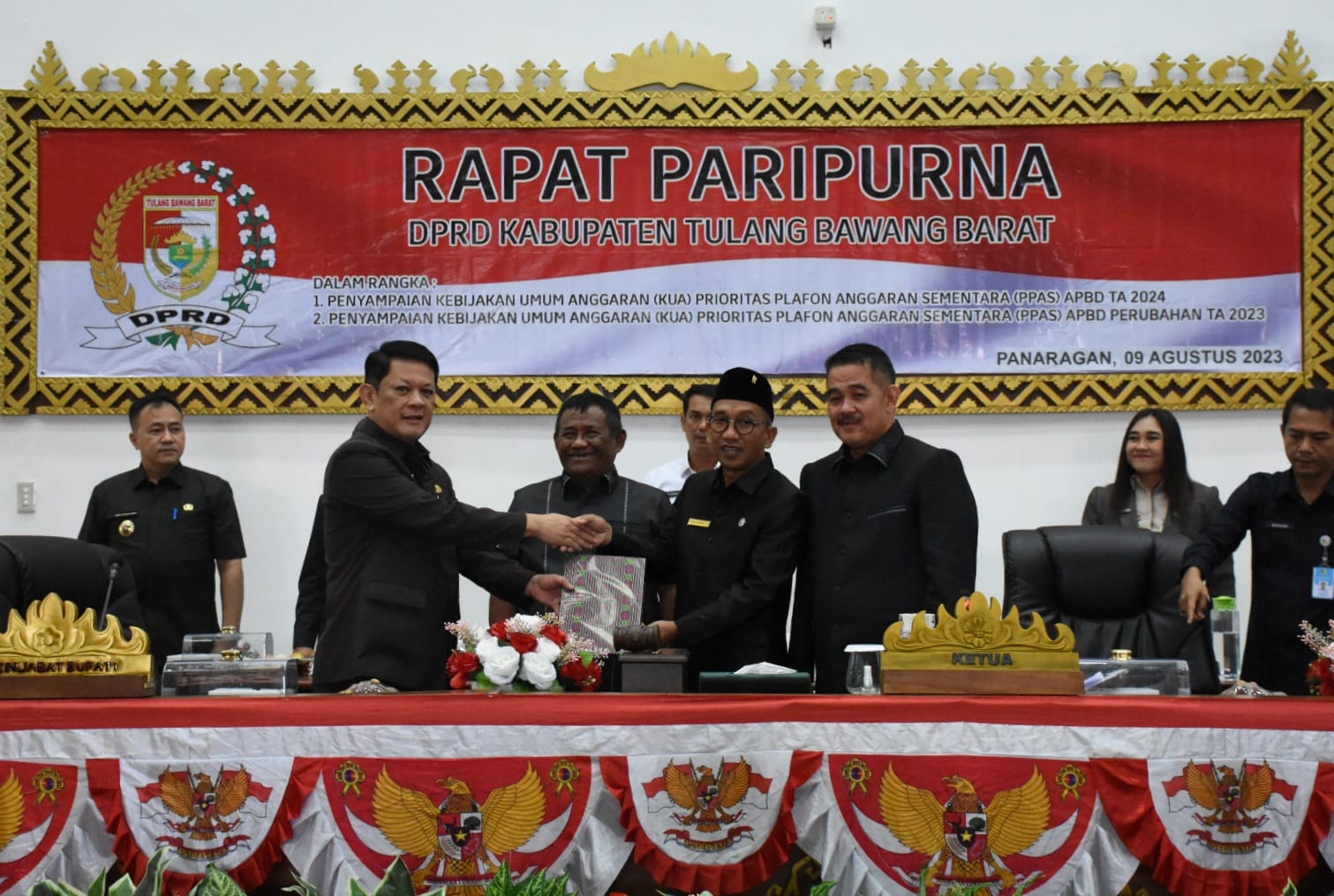 Rapat Paripurna DPRD Tubaba, Pj Bupati Firsada Sampaikan Rancangan KUA PPAS TA 2024 