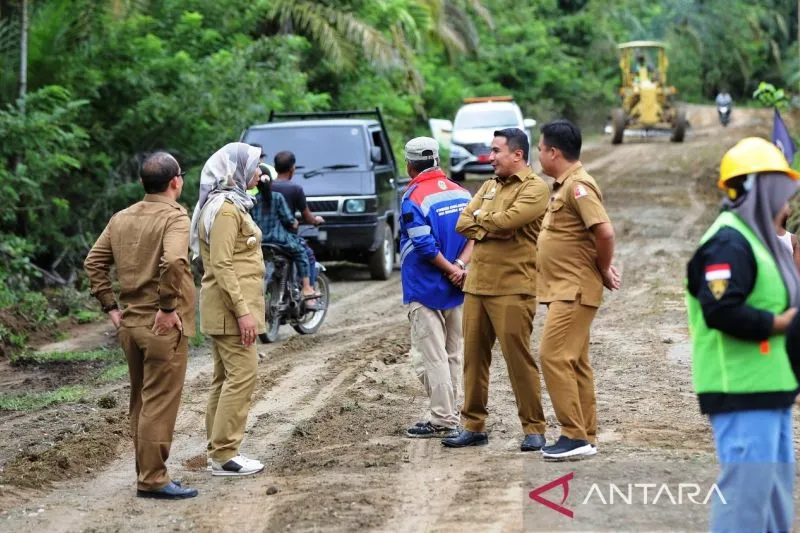 Pemkab Nagan Raya bangun jalan ke destinasi wisata Danau Laut Tadu