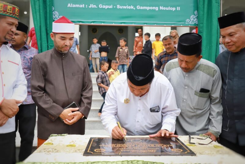 Peresmian Mesjid Baitul Akram Disertai Santuni Anak Yatim