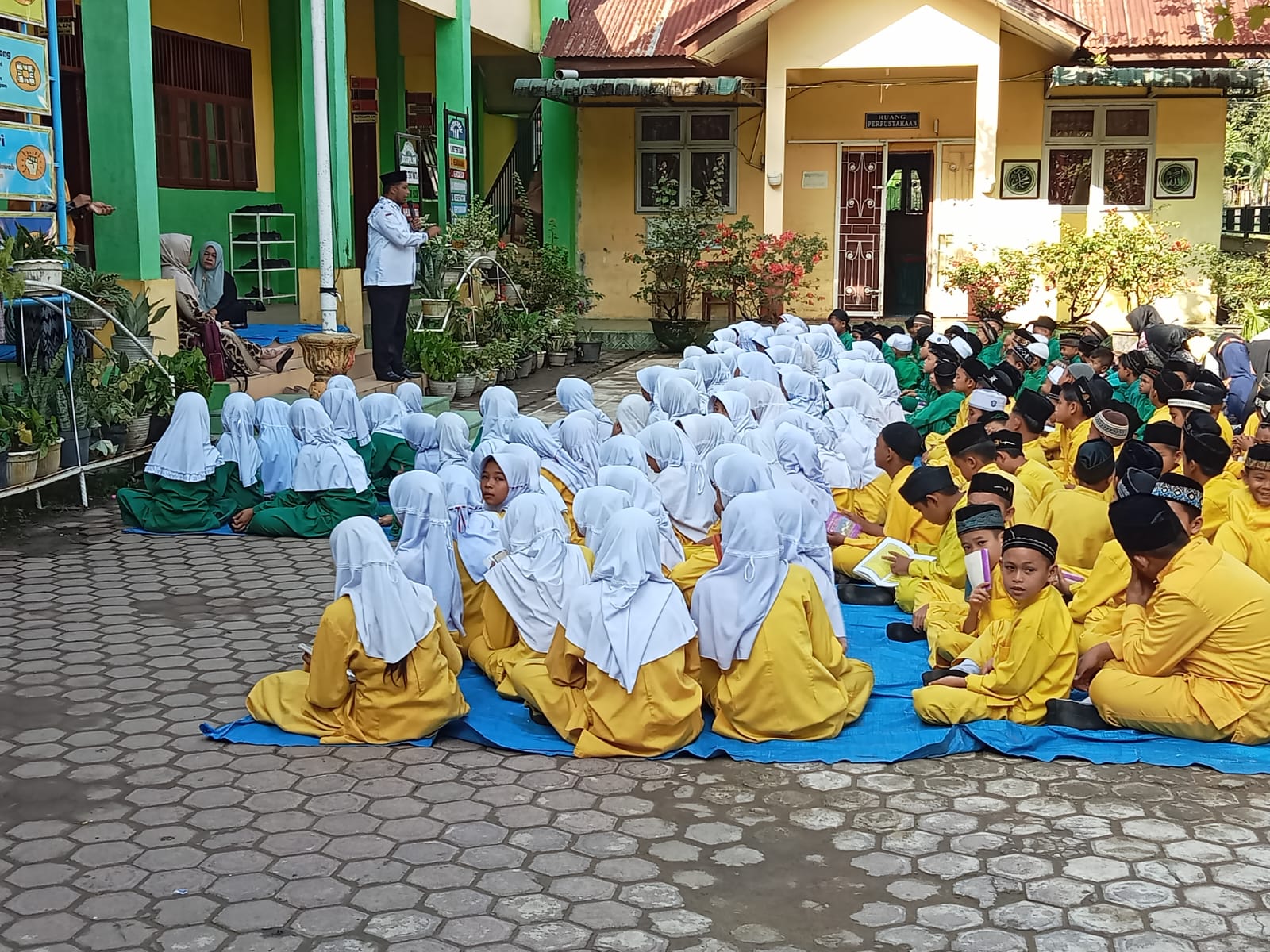 SD Negeri Bukit Rata Laksanakan Yasinan Bersama 