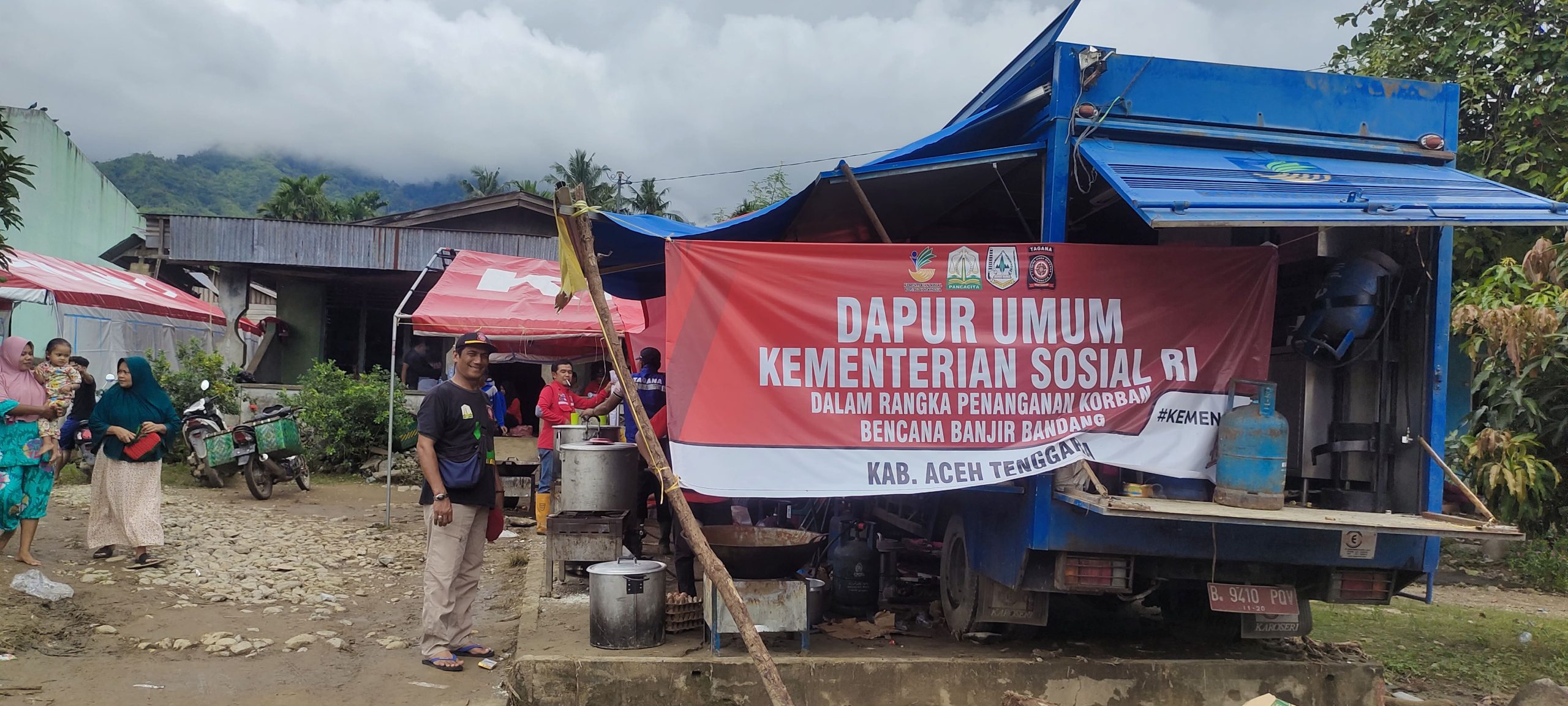 Tagana Siapkan 9.000 Nasi Bungkus Setiap Hari untuk Korban Banjir Agara