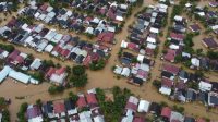 Foto udara permukiman penduduk yang terendam banjir di Desa Blang Beurandang, Johan Pahlawan, Aceh Barat, Aceh, Rabu (22/11/2023). . ANTARA FOTO/Syifa