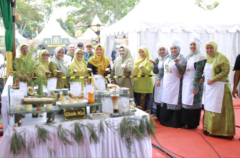 Lomba Kuliner Tradisi Kreasi Semua Menu Makanan Khas Nagan Raya di Atas Batu Giok