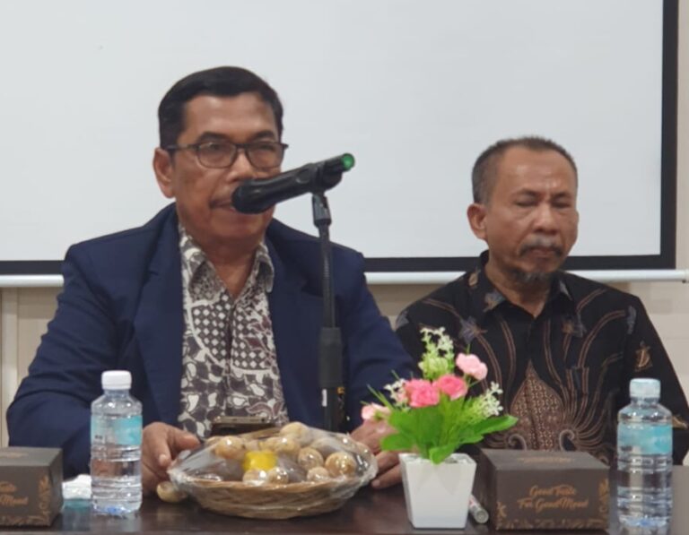 Fisipol Unida Banda Aceh Yudisium 56 Mahasiswa, Dr Bustamam Ali: Dosen Ibarat Pandai Besi