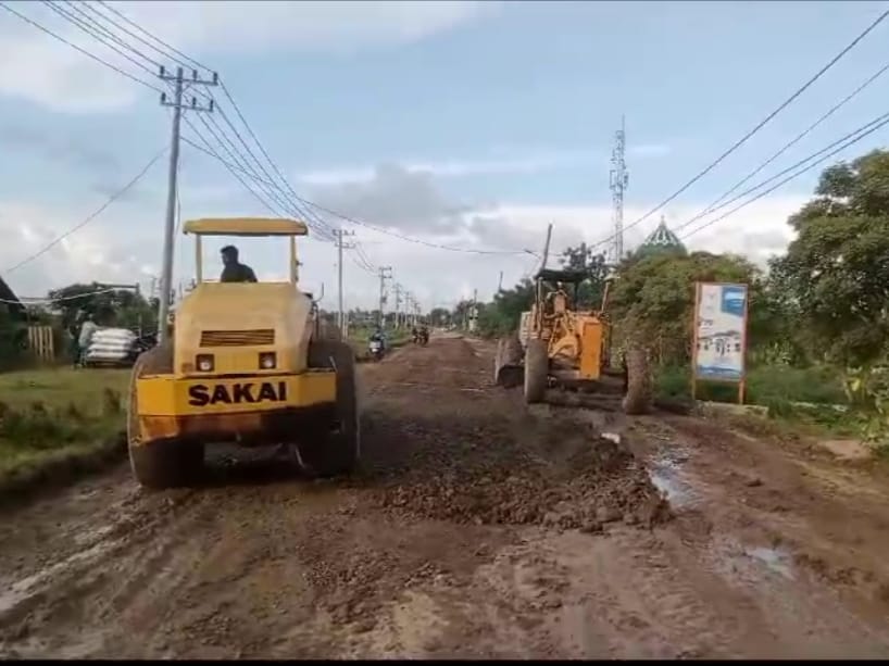 Respons Keluhan Masyarakat, Pemkab Aceh Besar Tangani Jalur Limpok-Cot Iri