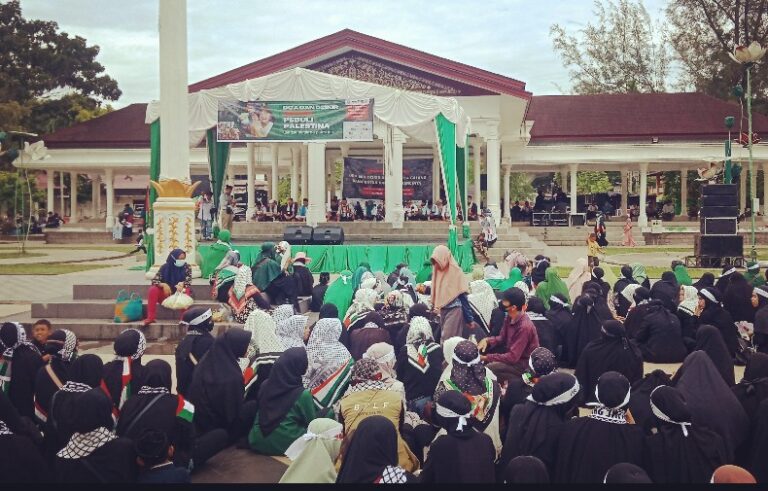 Peduli Palestina, Ratusan Masyarakat Langsa Gelar Do’a dan Dzikir Akbar